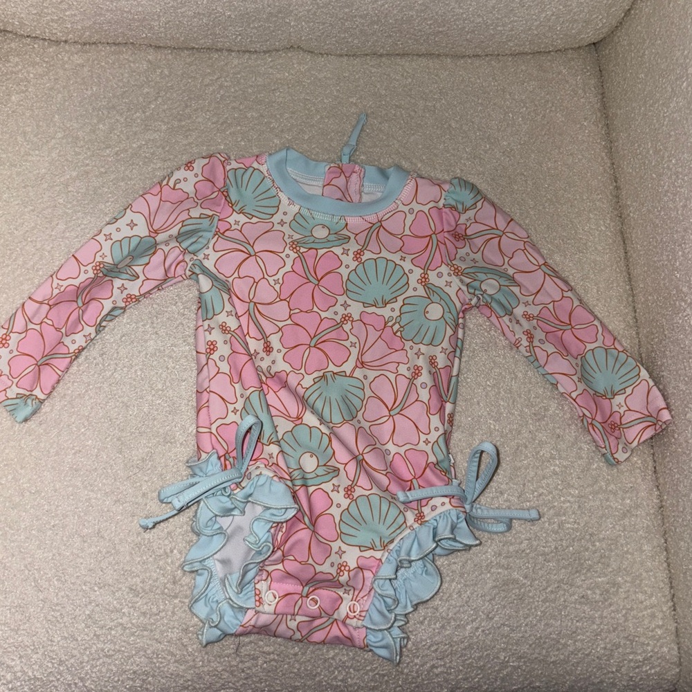Caden Lane Pink & Light Blue Seashell Floral Rashguard Swimsuit
